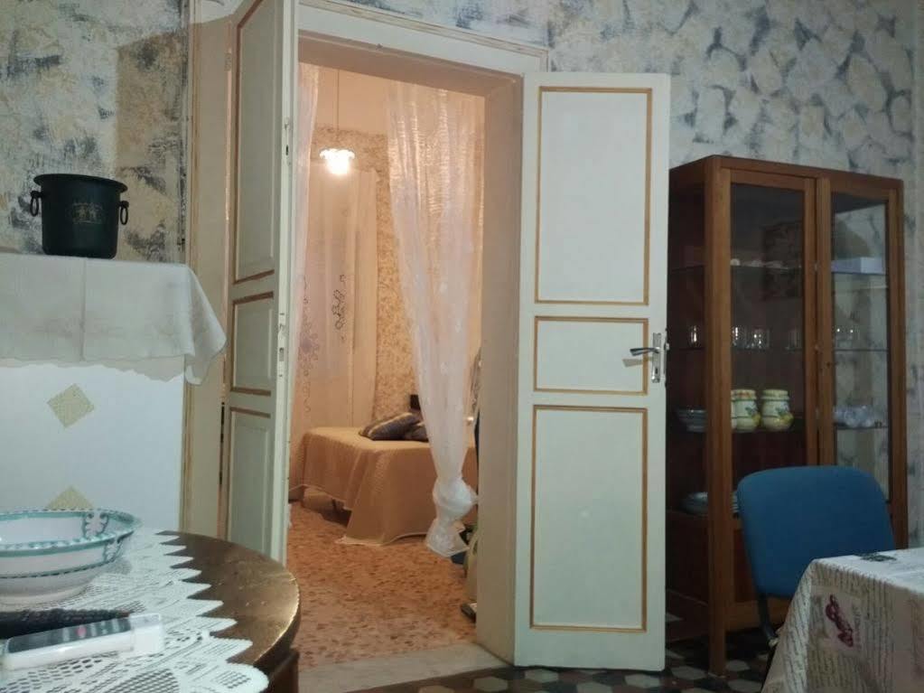Appartamenti Piazza Vittorio Trapani Exterior foto